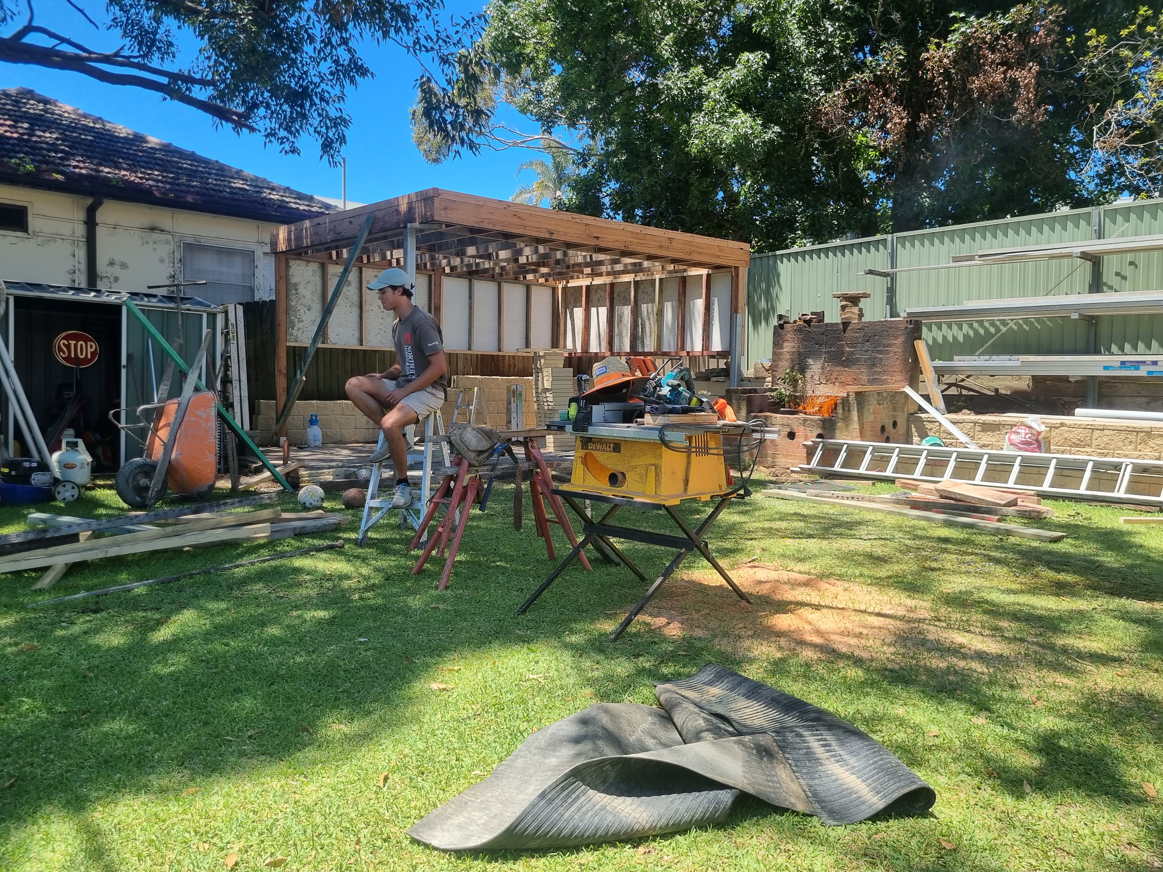 Outdoor Kitchen & Living image 1