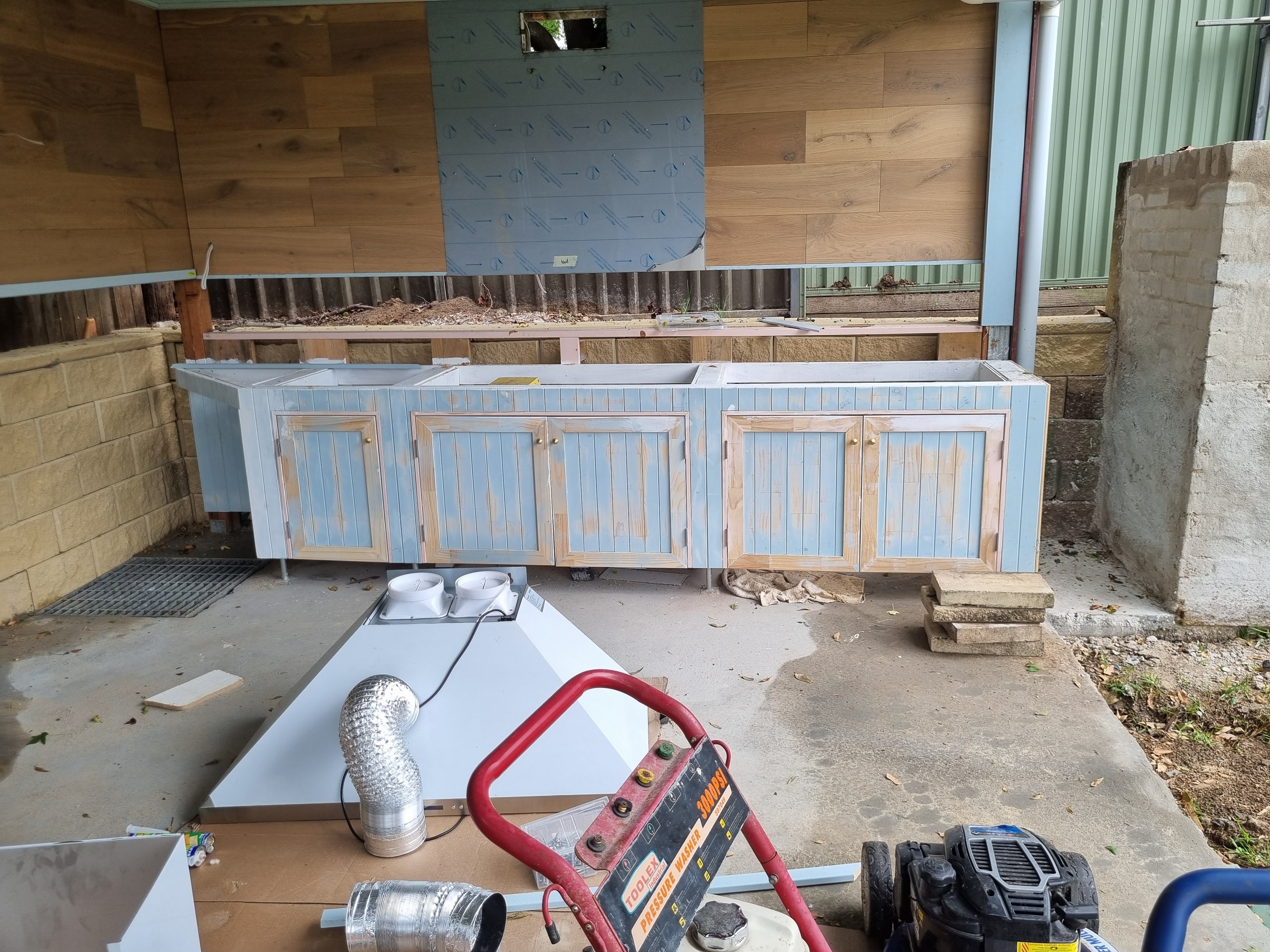 Outdoor Kitchen & Living image 3